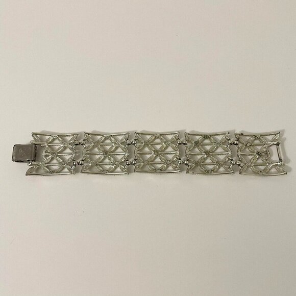 Vintage Coro Pegasus Wide Link Bracelet - Picture 6 of 16